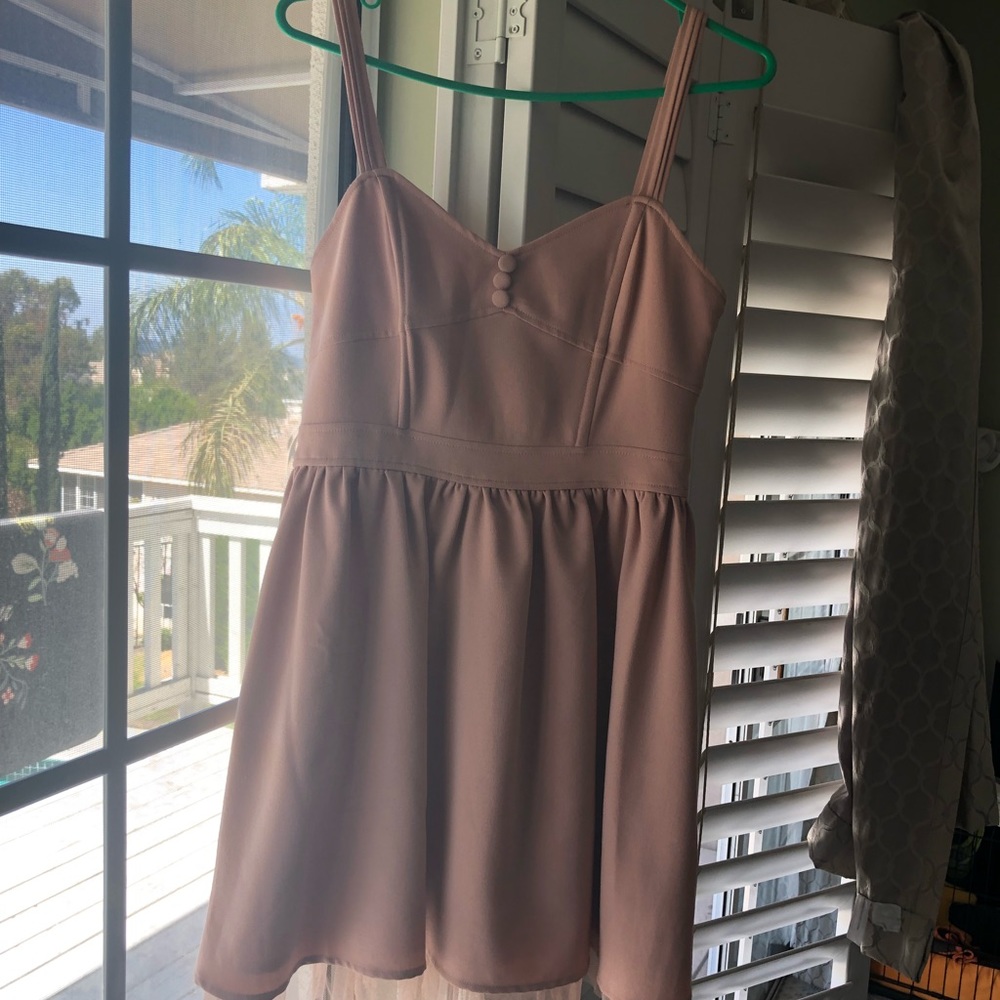Dress - Picture 4 of 4